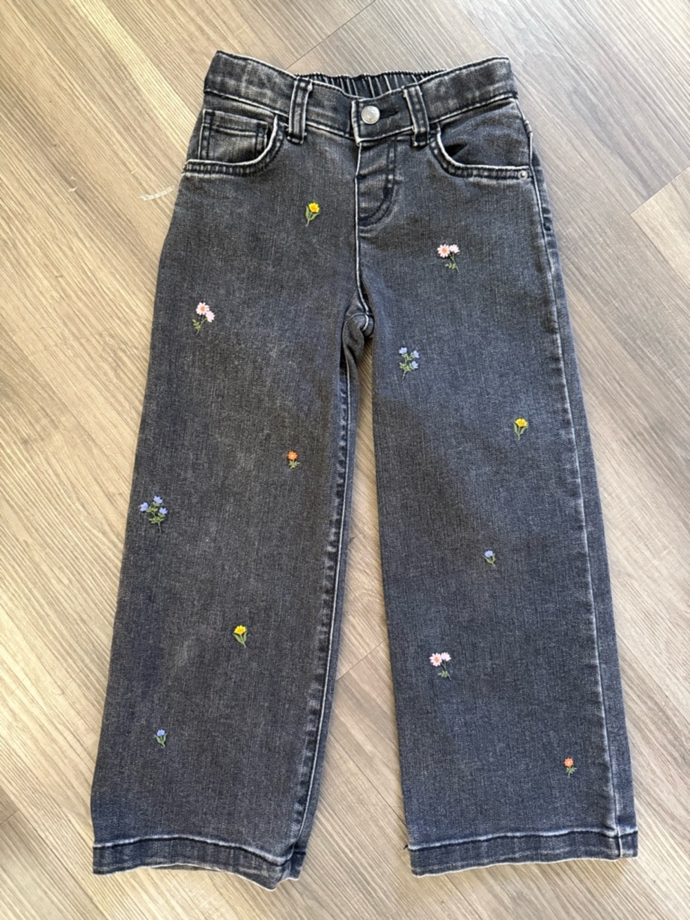3 Pairs of Girl’s Pants - Picture 4 of 7
